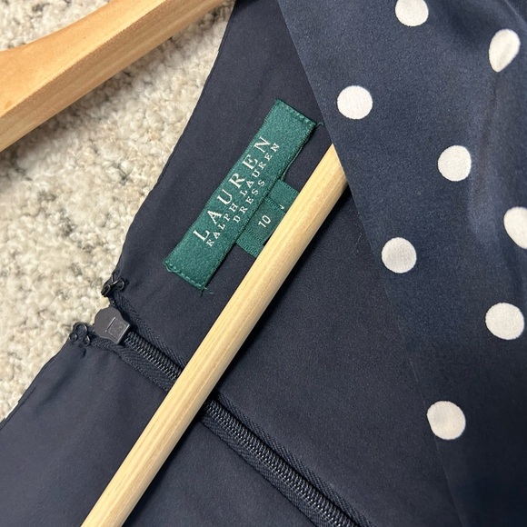 Lauren NWT Ralph Lauren Sz.10 polka dot navy dress. Classic and timeless! - Picture 6 of 10